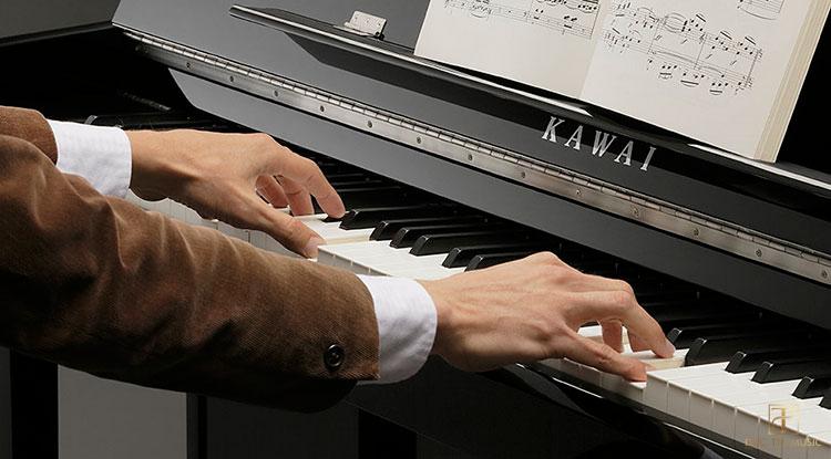 “Tự học piano trong 10 ngày