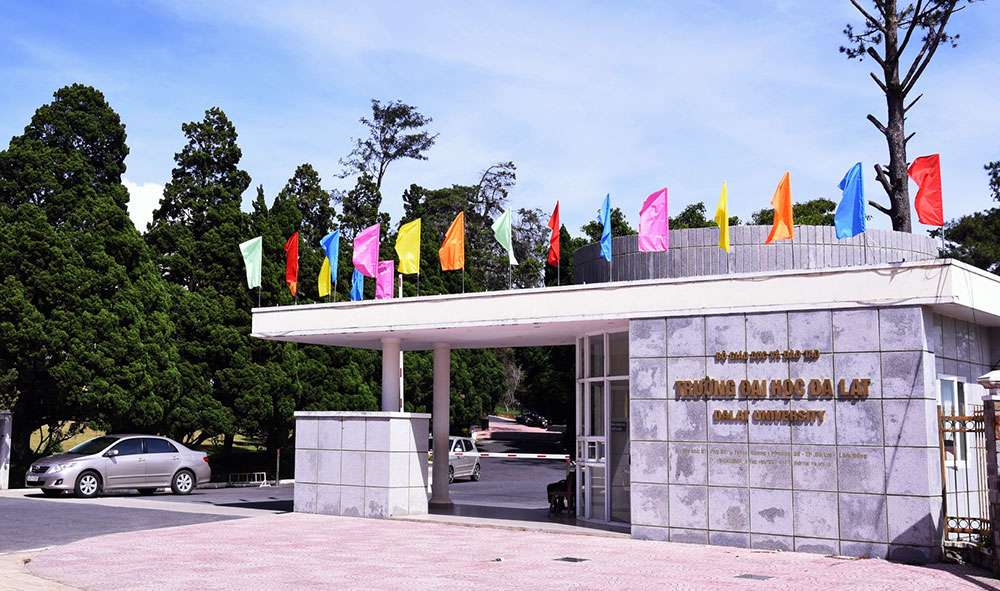 trung-tam-tieng-anh-truong-dai-hoc-da-lat
