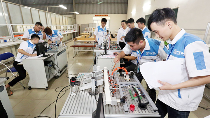 Trường dạy nghề Đăk Lăk Trường cao đẳng tại Đắk Lắk